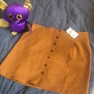 Brown button up mid skirt . New, just own many 😅